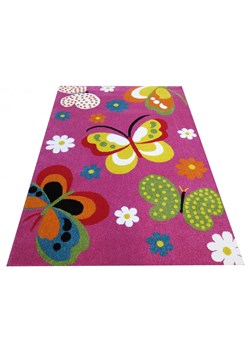 Różowy dywan dla dziewczynki w motylki - Mexi ze sklepu Edinos.pl w kategorii Tekstylia dziecięce - zdjęcie 172535560