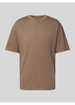 T-shirt z prążkowanym,okrągłym dekoltem model ‘BRADLEY’ ze sklepu Peek&Cloppenburg  w kategorii T-shirty męskie - zdjęcie 172536912