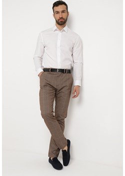 Ciemnobeżowe Materiałowe Spodnie w Kratę z Kieszeniami Wera ze sklepu Born2be Odzież w kategorii Spodnie męskie - zdjęcie 172539744