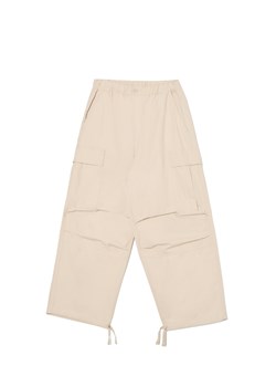 Cropp - Beżowe spodnie parachute - beżowy ze sklepu Cropp w kategorii Spodnie męskie - zdjęcie 172541263