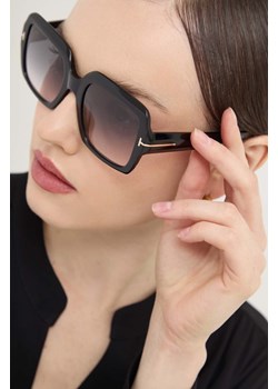 Tom Ford okulary przeciwsłoneczne damskie kolor czarny FT1082_5401B ze sklepu ANSWEAR.com w kategorii Okulary przeciwsłoneczne damskie - zdjęcie 172544660