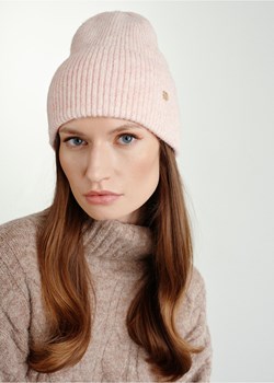 Pudroworóżowa czapka zimowa damska ze sklepu OCHNIK w kategorii Czapki zimowe damskie - zdjęcie 172551133