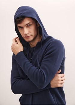 Granatowy sweter męski z kapturem ze sklepu OCHNIK w kategorii Swetry męskie - zdjęcie 172552601