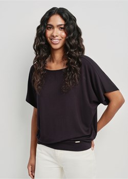 Czarna bluzka ze ściągaczem damska ze sklepu OCHNIK w kategorii Bluzki damskie - zdjęcie 172553252