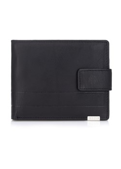 Czarny skórzany portfel męski ze sklepu OCHNIK w kategorii Portfele męskie - zdjęcie 172553910