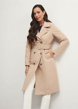 Dwurzędowy beżowy płaszcz damski ze sklepu OCHNIK w kategorii Płaszcze damskie - zdjęcie 172554334