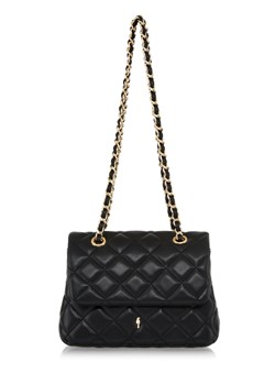Czarna pikowana torebka na łańcuszku ze sklepu OCHNIK w kategorii Listonoszki - zdjęcie 172556540