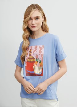 Błękitny T-shirt damski z printem ze sklepu OCHNIK w kategorii Bluzki damskie - zdjęcie 172559360