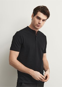 Czarna koszulka polo ze stójką ze sklepu OCHNIK w kategorii T-shirty męskie - zdjęcie 172560730