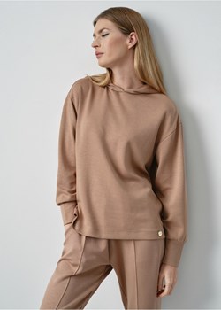 Bluza damska z kapturem w kolorze camel ze sklepu OCHNIK w kategorii Bluzy damskie - zdjęcie 172560734