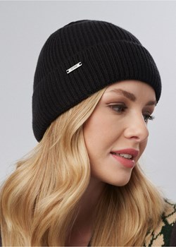 Granatowa czapka zimowa damska ze sklepu OCHNIK w kategorii Czapki zimowe damskie - zdjęcie 172562480