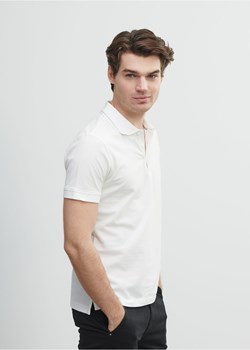 Biała koszulka polo ze sklepu OCHNIK w kategorii T-shirty męskie - zdjęcie 172564134