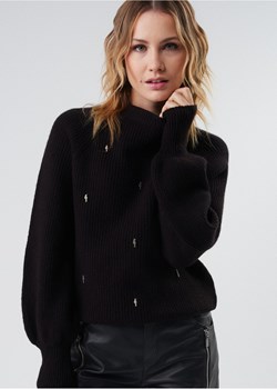 Czarny sweter damski z zawieszkami ze sklepu OCHNIK w kategorii Swetry damskie - zdjęcie 172564982