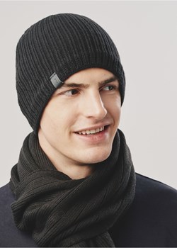 Czarna klasyczna czapka męska ze sklepu OCHNIK w kategorii Czapki zimowe męskie - zdjęcie 172566714