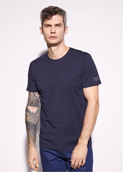 Granatowy basic T-shirt męski z logo ze sklepu OCHNIK w kategorii T-shirty męskie - zdjęcie 172567241