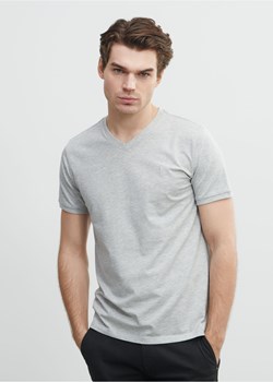 Szary basic T-shirt męski z logo ze sklepu OCHNIK w kategorii T-shirty męskie - zdjęcie 172567294