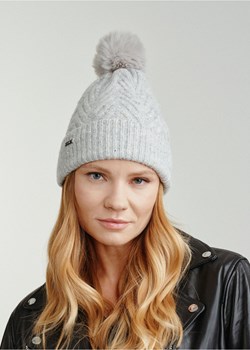 Szara czapka damska z pomponem ze sklepu OCHNIK w kategorii Czapki zimowe damskie - zdjęcie 172569504