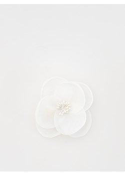 Reserved - Spinka do włosów z ozdobnym kwiatem - biały ze sklepu Reserved w kategorii Spinki - zdjęcie 172576772