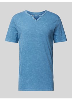 T-shirt z dekoltem w serek model ‘SPLIT’ ze sklepu Peek&Cloppenburg  w kategorii T-shirty męskie - zdjęcie 172580741
