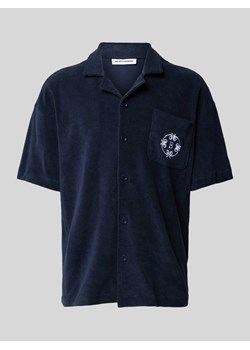 Koszula casualowa o kroju regular fit z kieszenią na piersi ze sklepu Peek&Cloppenburg  w kategorii Koszule męskie - zdjęcie 172580841