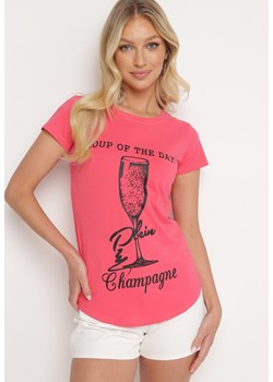Różowy Klasyczny T-shirt z Bawełny Ozdobiony Nadrukiem Getantia ze sklepu Born2be Odzież w kategorii Bluzki damskie - zdjęcie 172586394