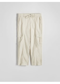 Reserved - Spodnie cargo - złamana biel ze sklepu Reserved w kategorii Spodnie damskie - zdjęcie 172587674