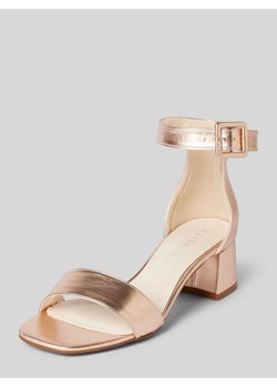 Sandały z efektem metalicznym model ‘Donnah’ ze sklepu Peek&Cloppenburg  w kategorii Sandały damskie - zdjęcie 172594631