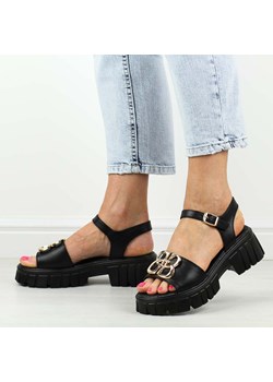 Czarne skórzane sandały damskie Vinceza 7910 ze sklepu suzana.pl w kategorii Sandały damskie - zdjęcie 172598530