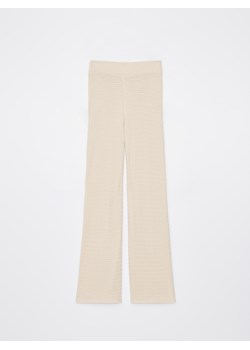 Mohito - Spodnie z wiskozy - kremowy ze sklepu Mohito w kategorii Spodnie damskie - zdjęcie 172599404