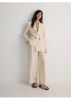 Reserved - Szerokie spodnie z modalem - złamana biel ze sklepu Reserved w kategorii Spodnie damskie - zdjęcie 172599602