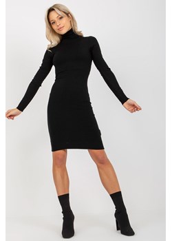 Czarna dzianinowa sukienka dopasowana z golfem ze sklepu 5.10.15 w kategorii Sukienki - zdjęcie 172601331