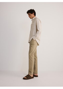 Reserved - Spodnie chino slim fit - beżowy ze sklepu Reserved w kategorii Spodnie męskie - zdjęcie 172620024