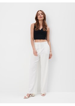 Mohito - Eleganckie spodnie - kremowy ze sklepu Mohito w kategorii Spodnie damskie - zdjęcie 172621800