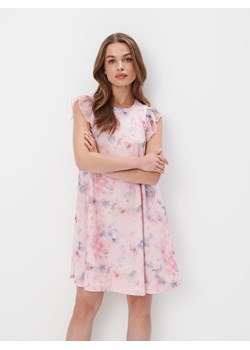 Mohito - Trapezowa różowa sukienka mini - pastelowy różowy ze sklepu Mohito w kategorii Sukienki - zdjęcie 172621844
