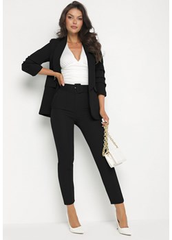 Czarne Garniturowe Dopasowane Spodnie z Materiałowym Paskiem z Klamrą Kerriy ze sklepu Born2be Odzież w kategorii Spodnie damskie - zdjęcie 172625303