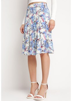 Niebiesko-Biała Spódnica Rozkloszowana w Kwiatowy Print Hastaria ze sklepu Born2be Odzież w kategorii Spódnice - zdjęcie 172630870