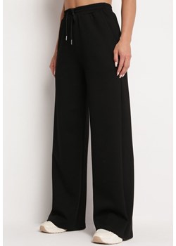 Czarne Spodnie Dresowe z Wysokim Stanem i Gumką w Pasie Tiamani ze sklepu Born2be Odzież w kategorii Spodnie damskie - zdjęcie 172635462