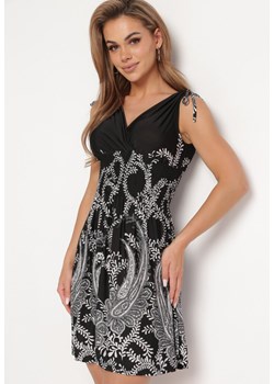 Czarna Sukienka z Kopertowym Dekoltem Ściągana na Ramionach Rissanella ze sklepu Born2be Odzież w kategorii Sukienki - zdjęcie 172635910