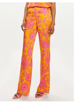 Morgan Spodnie materiałowe 241-PMING Pomarańczowy Regular Fit ze sklepu MODIVO w kategorii Spodnie damskie - zdjęcie 172643870