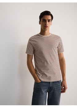 Reserved - T-shirt regular w paski - brązowy ze sklepu Reserved w kategorii T-shirty męskie - zdjęcie 172644851