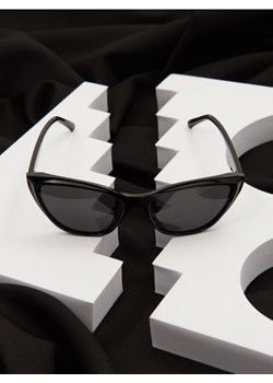 Sinsay - Okulary przeciwsłoneczne - czarny ze sklepu Sinsay w kategorii Okulary przeciwsłoneczne damskie - zdjęcie 172645112