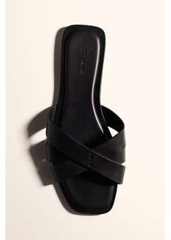 H & M - Skórzane klapki - Czarny ze sklepu H&M w kategorii Klapki damskie - zdjęcie 172648080