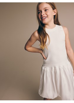 Reserved - Sukienka z ozdobnym dołem - biały ze sklepu Reserved w kategorii Sukienki dziewczęce - zdjęcie 172656614
