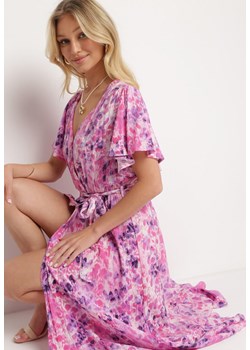 Różowa Sukienka Efiva ze sklepu Born2be Odzież w kategorii Sukienki - zdjęcie 172660210