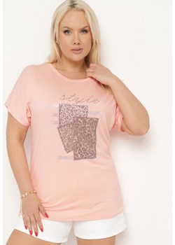 Jasnoróżowy Bawełniany T-shirt z Ozdobnym Napisem i Cyrkoniami Krisiona ze sklepu Born2be Odzież w kategorii Bluzki damskie - zdjęcie 172660501
