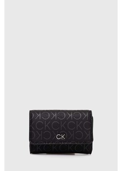 Calvin Klein portfel damski kolor czarny K60K612637 ze sklepu ANSWEAR.com w kategorii Portfele damskie - zdjęcie 172666034