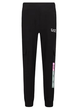 EA7 Spodnie dresowe | Regular Fit ze sklepu Gomez Fashion Store w kategorii Spodnie dziewczęce - zdjęcie 172713692
