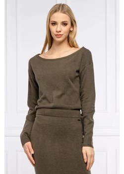 GUESS Sweter TANYA | Cropped Fit | z dodatkiem wełny ze sklepu Gomez Fashion Store w kategorii Swetry damskie - zdjęcie 172776753