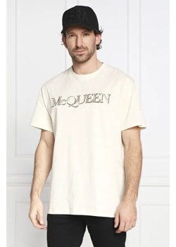 Alexander McQueen T-shirt LOGO EMB | Regular Fit ze sklepu Gomez Fashion Store w kategorii T-shirty męskie - zdjęcie 172784823