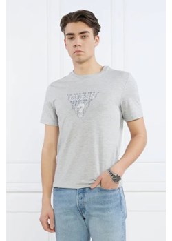 GUESS T-shirt | SS CN GUESS GEO TRIA | Slim Fit ze sklepu Gomez Fashion Store w kategorii T-shirty męskie - zdjęcie 172786062